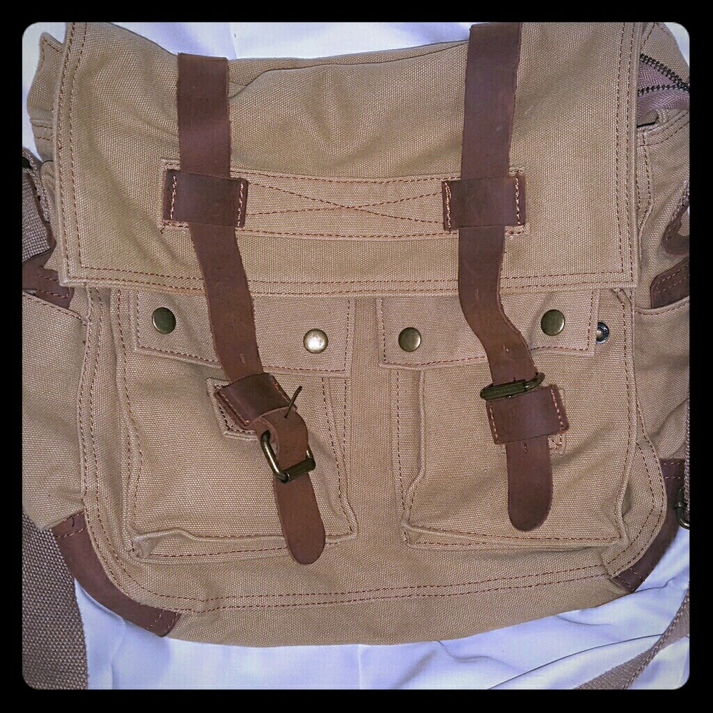 Augur Strauss & Co Messenger Bag